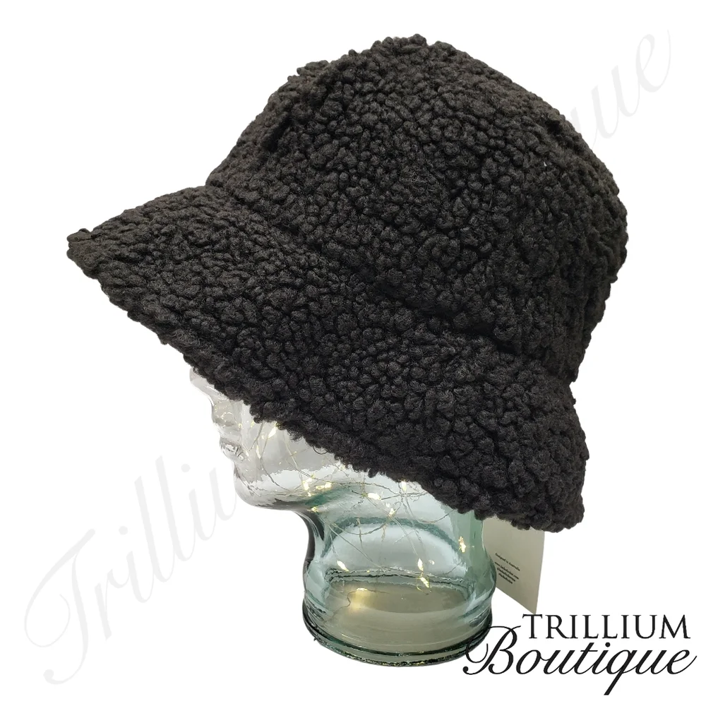 LACK OF COLOR Bucket Hat Black Small/Medium Teddy Fleece Hat Cottagecore Outdoor